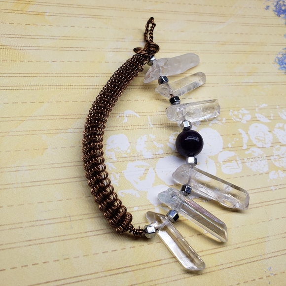 Wire wrapped pendant Quartzite, Amethyst - Picture 4 of 4